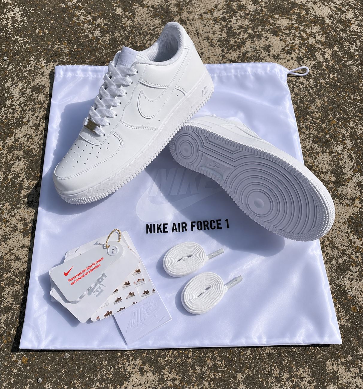 NIKE AIR FORCE 1 '07